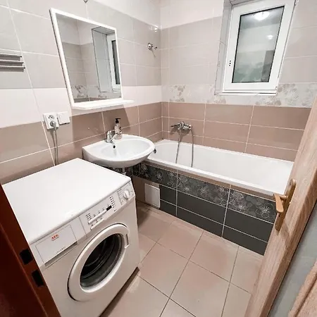 Apartment 3 In 1 Location *