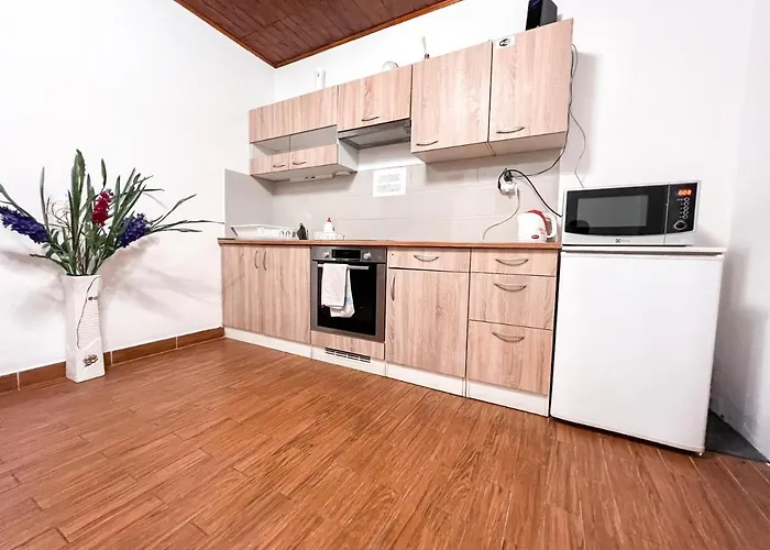 3 In 1 Location Apartament
