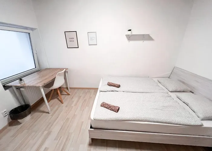 3 In 1 Location براغ