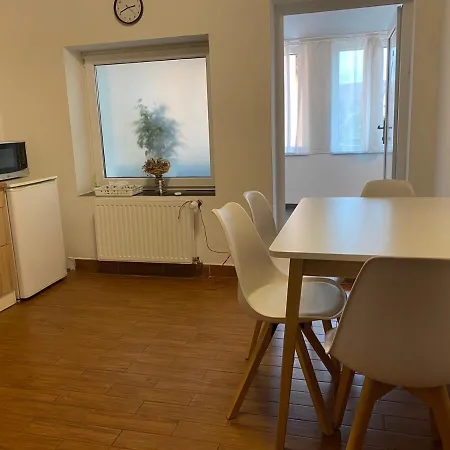 3 In 1 Location Prag